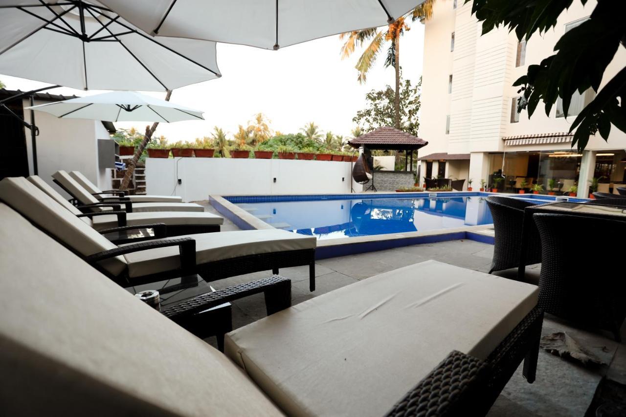 Calux Grand Baga - Formerly Amara Grand Exterior foto